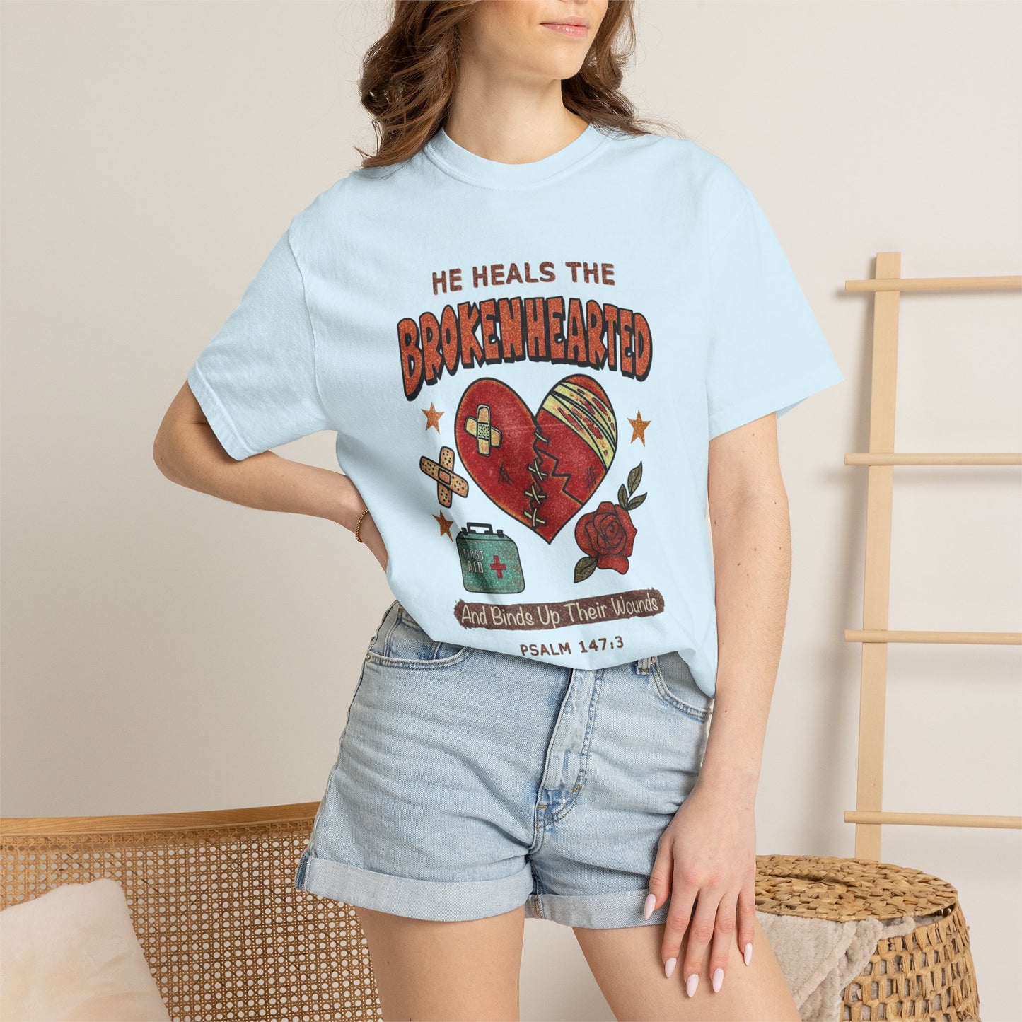 He Heals the Brokenhearted T-Shirt