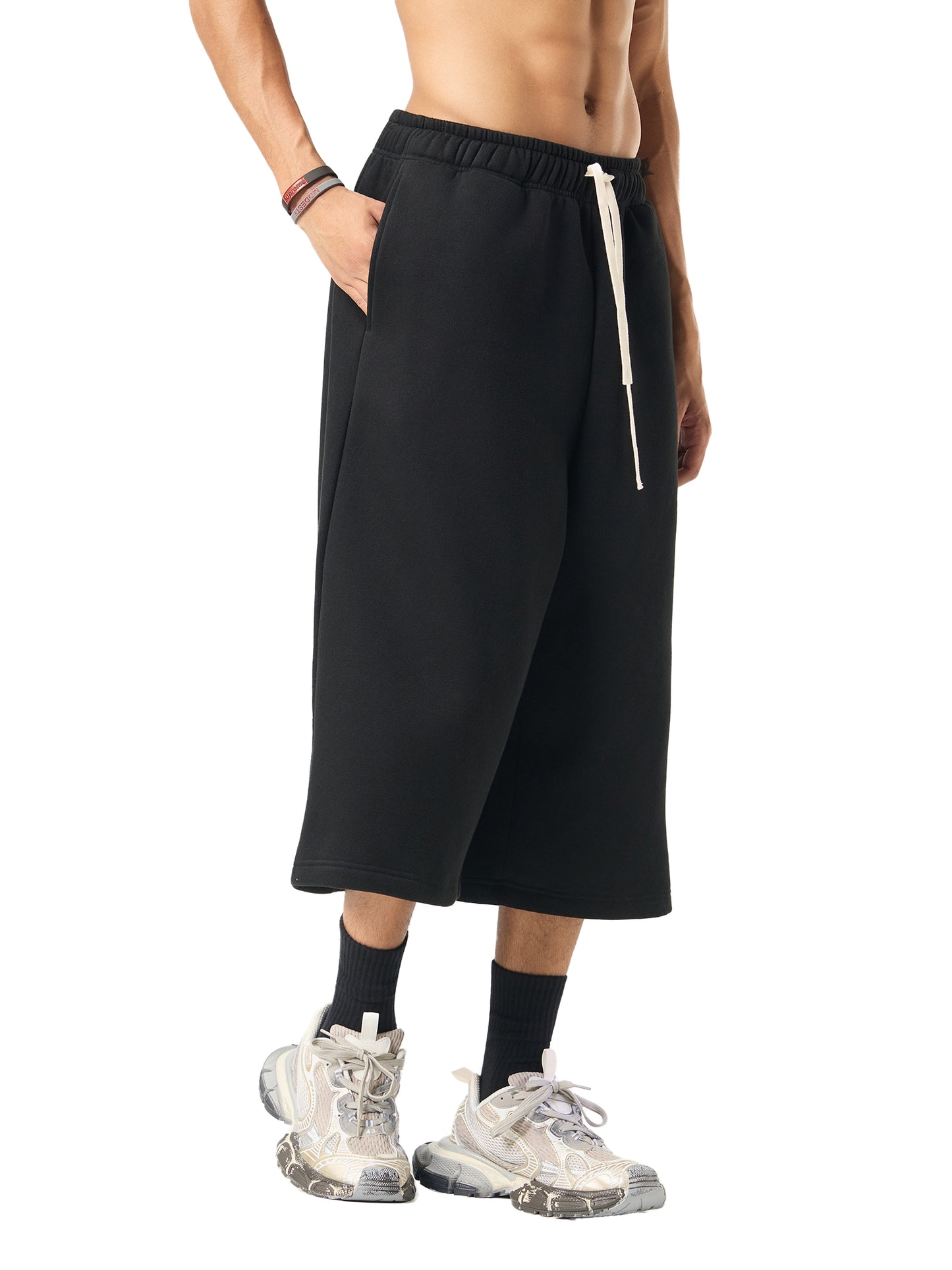 God Heals Relaxed Drawstring Three-quarter Sweatpants